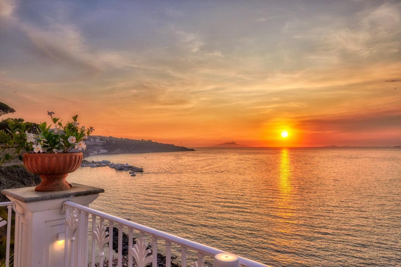 Grand Hotel Riviera Sorrento Esterno foto