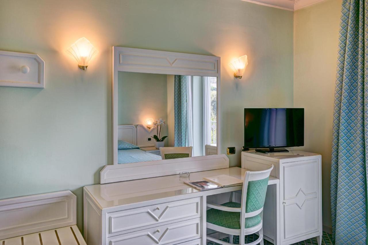 Grand Hotel Riviera Sorrento Esterno foto