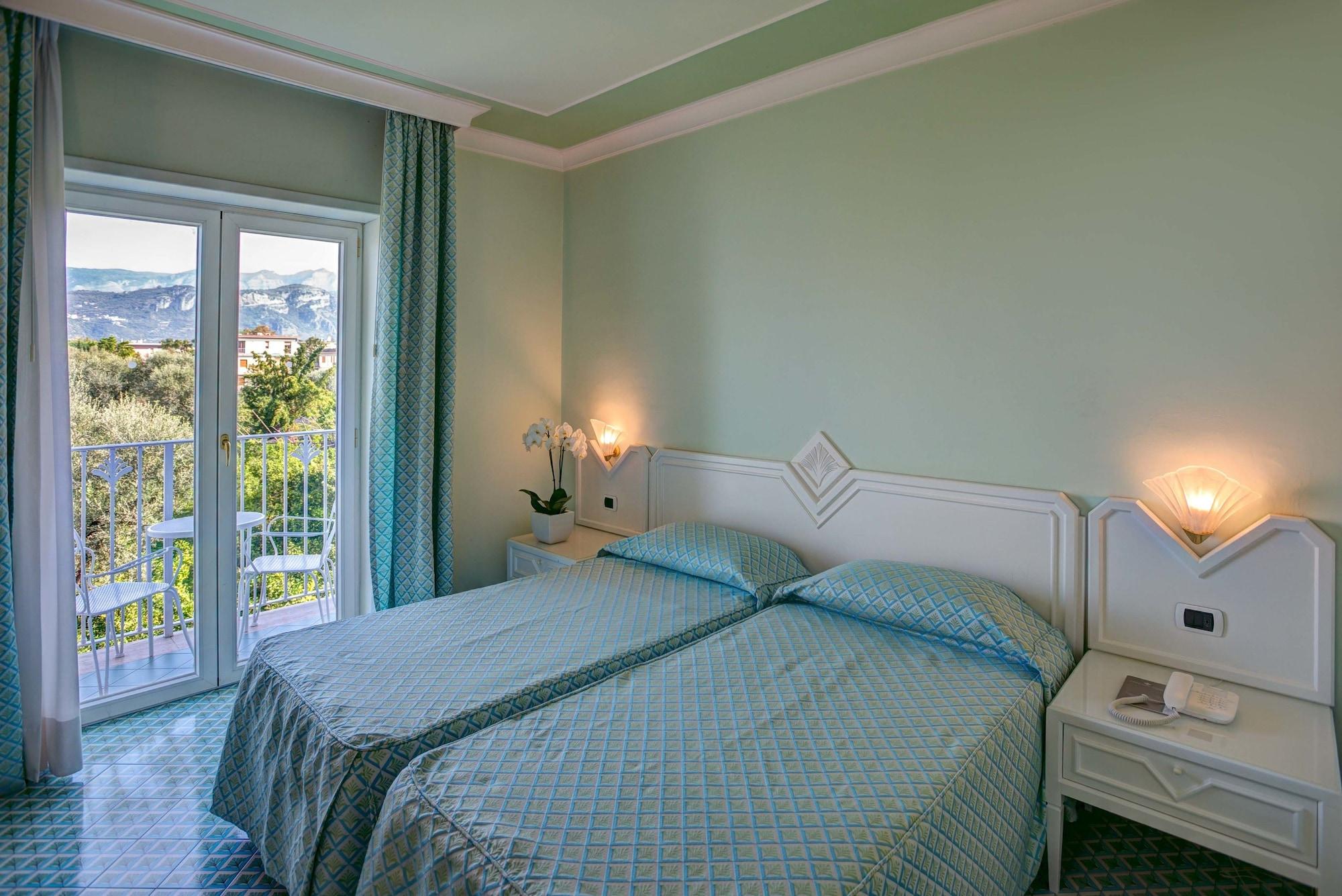 Grand Hotel Riviera Sorrento Esterno foto