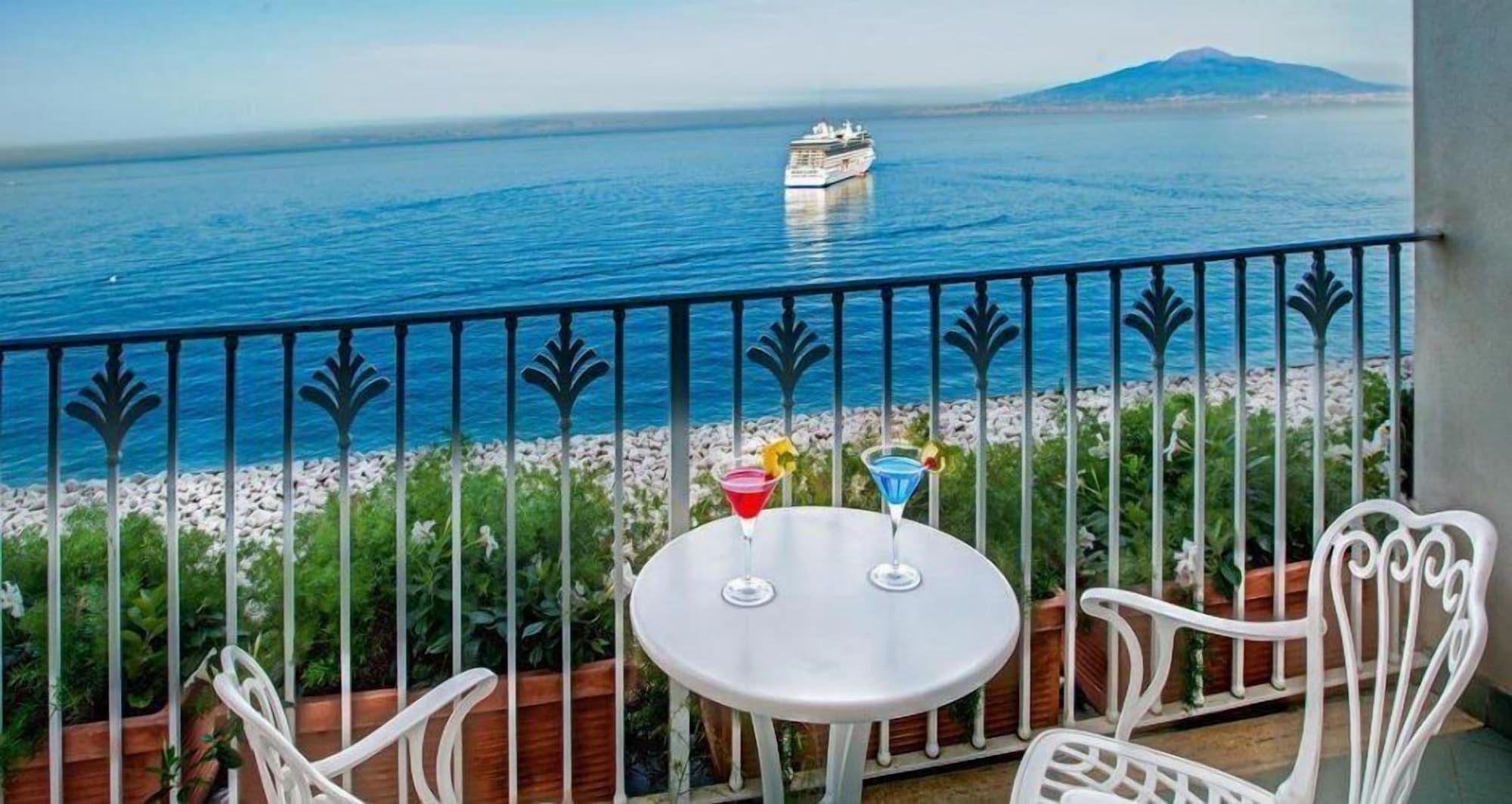 Grand Hotel Riviera Sorrento Esterno foto