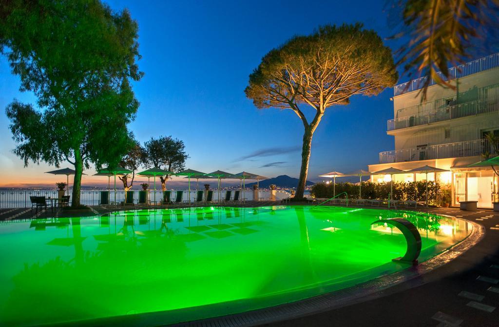 Grand Hotel Riviera Sorrento Esterno foto