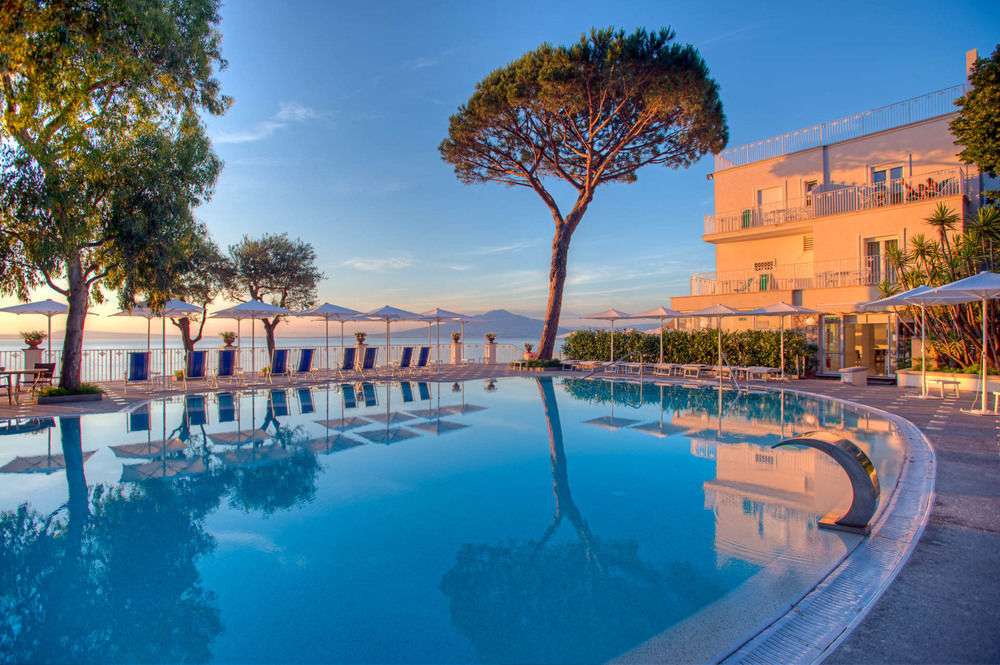 Grand Hotel Riviera Sorrento Esterno foto