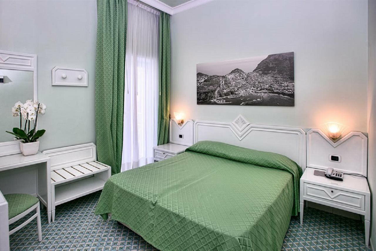 Grand Hotel Riviera Sorrento Esterno foto